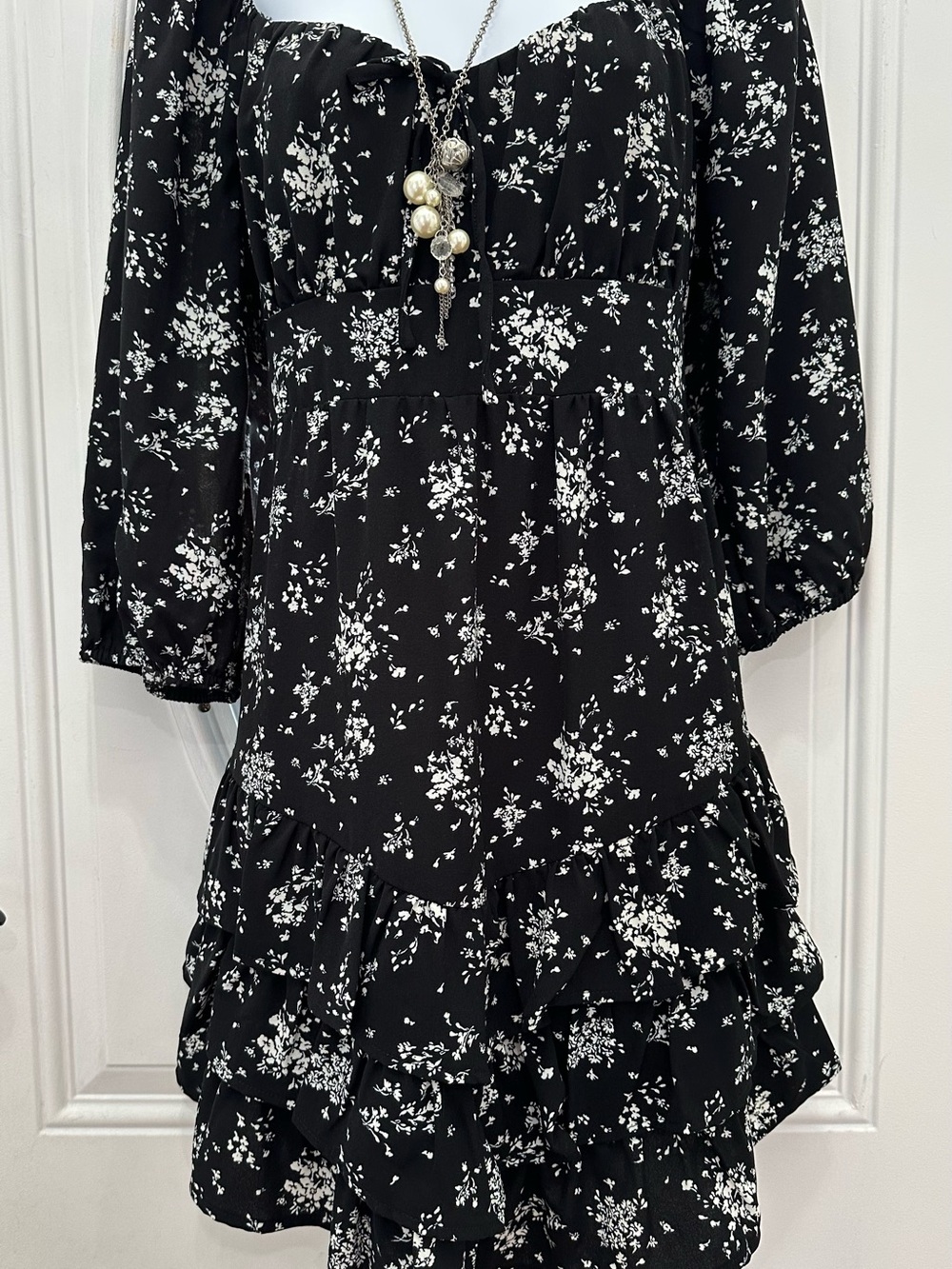 Inspired Hearts: Flowy Black and White Floral Mini Dress XL - Picture 2 of 5